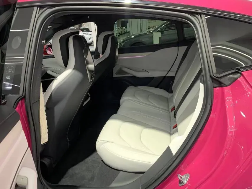 2024 MI SU7 BEV 73.6KWH,autocango,china used car exporter,china ev exporter,chinese used car exporter,chinese used ev exporter