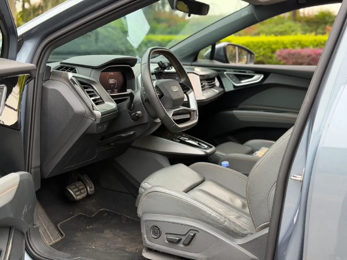 2022 Audi Q4 e-tron BEV 84.8KWH,autocango,china used car exporter,china ev exporter,chinese used car exporter,chinese used ev exporter