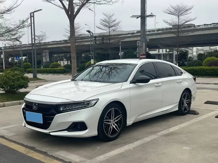 2022 Honda Accord 1.5T 194HP L4 CVT,autocango,china used car exporter,china ev exporter,chinese used car exporter,chinese used ev exporter