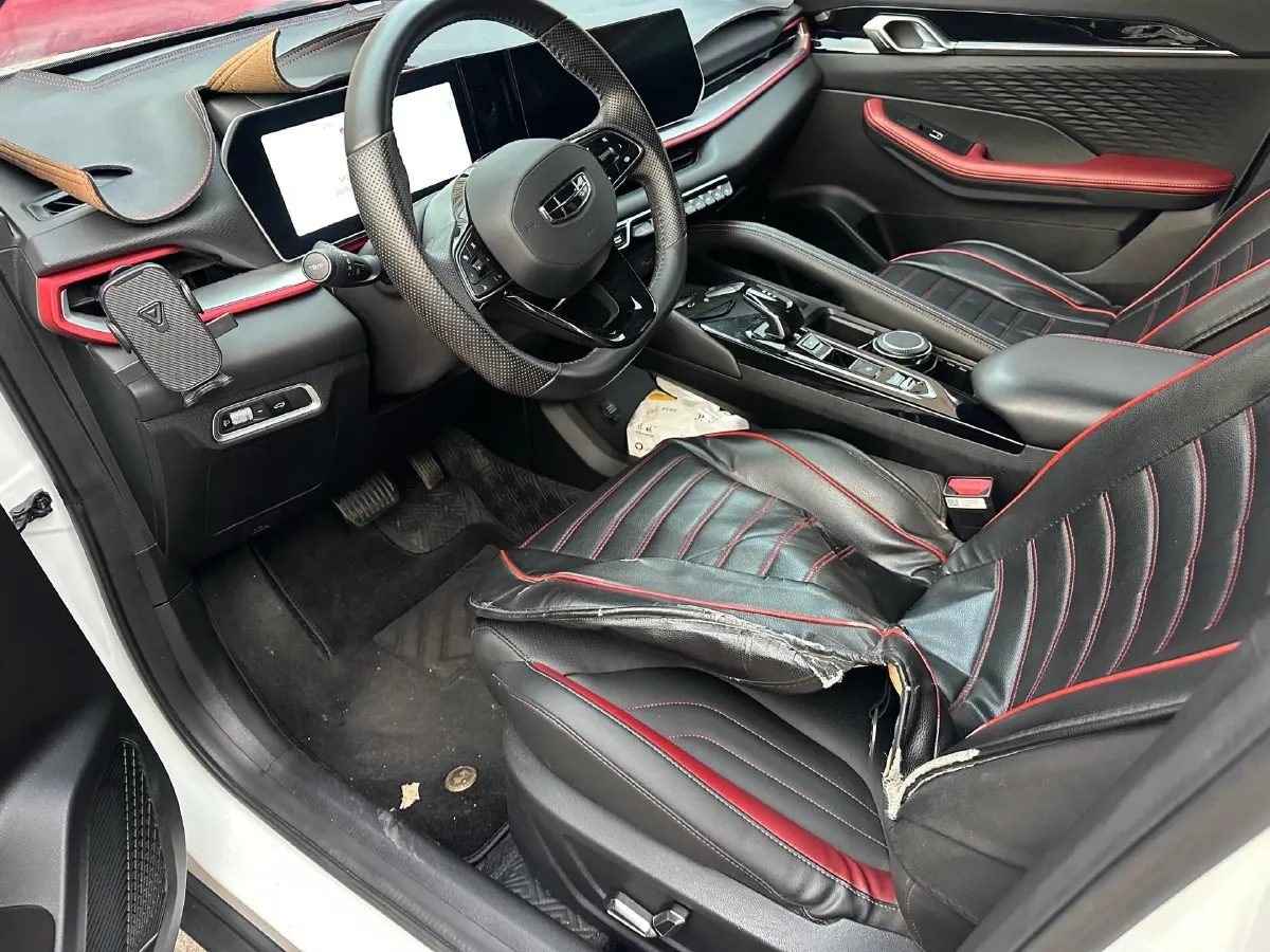 2022 Geely Coolray 1.5T 181HP L4 7DCT,autocango,china used car exporter,china ev exporter,chinese used car exporter,chinese used ev exporter