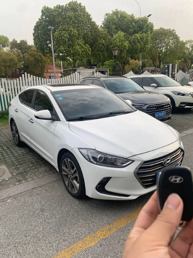 2016 Hyundai Elantra 1.6L 130HP L4 6AT,autocango,china used car exporter,china ev exporter,chinese used car exporter,chinese used ev exporter