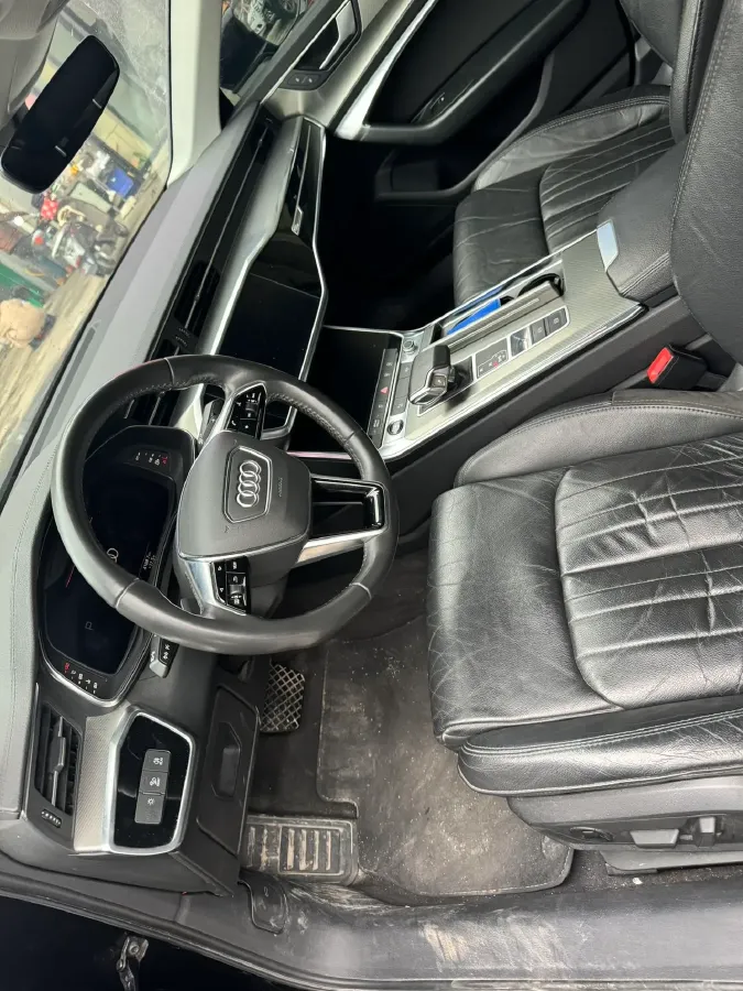 2020 Audi A6L 2.0T 190HP L4 7DCT,autocango,china used car exporter,china ev exporter,chinese used car exporter,chinese used ev exporter