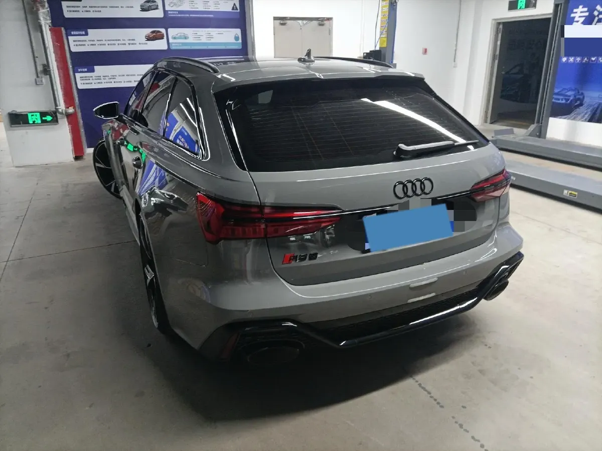 2021 Audi RS 6 4.0T 600HP V8 8AT,autocango,china used car exporter,china ev exporter,chinese used car exporter,chinese used ev exporter