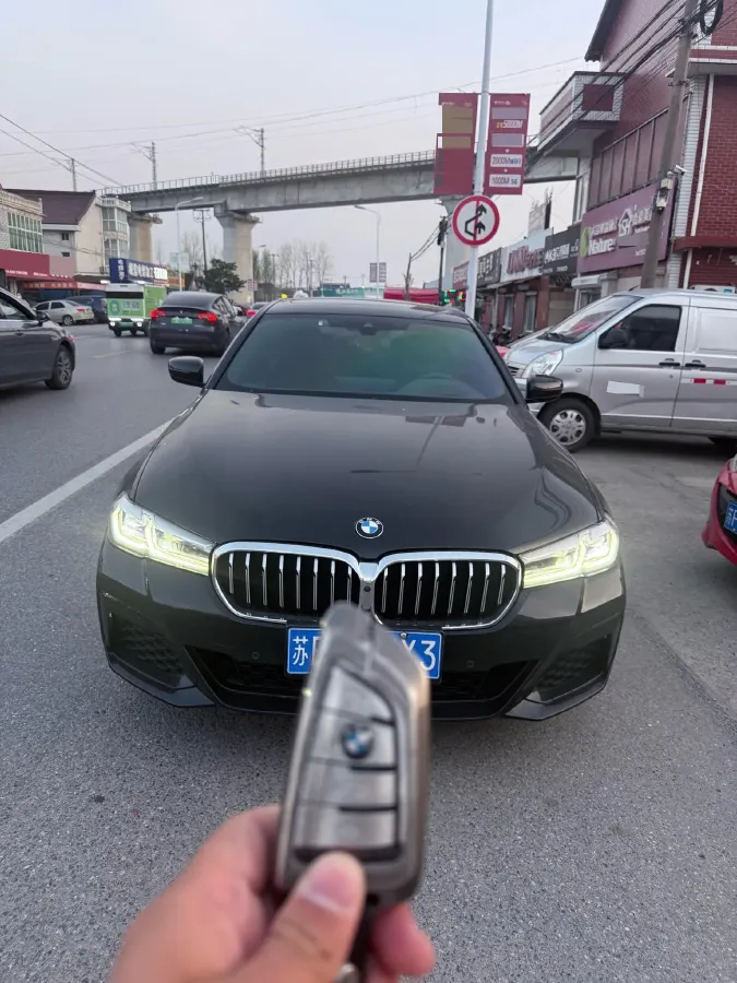 2021 BMW 5 Series 2.0T 252HP L4 8AT,autocango,china used car exporter,china ev exporter,chinese used car exporter,chinese used ev exporter