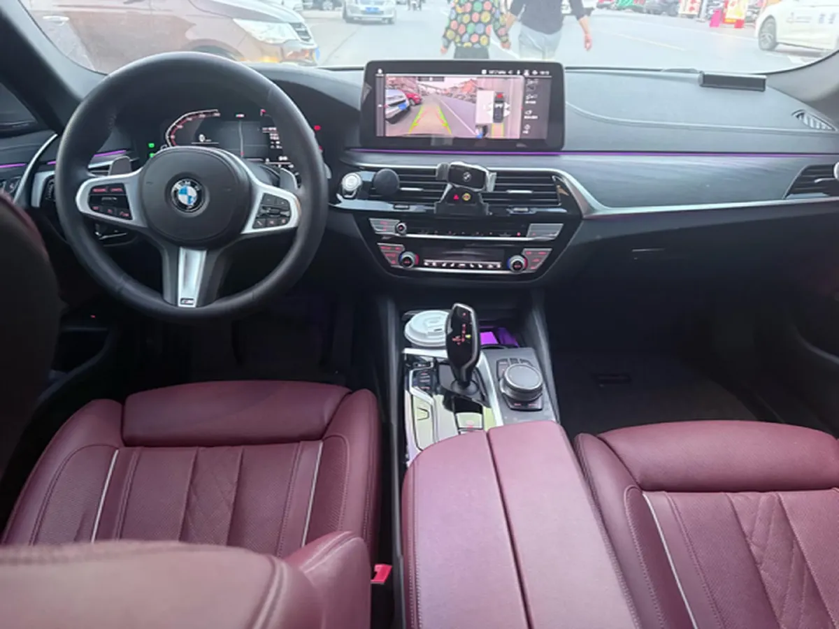 2021 BMW 5 Series 2.0T 252HP L4 8AT,autocango,china used car exporter,china ev exporter,chinese used car exporter,chinese used ev exporter