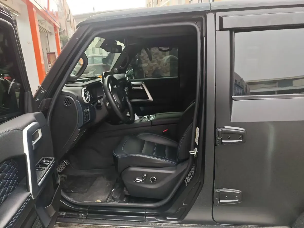 2021 Beijing BJ40 2.0T 163HP L4 8AT,autocango,china used car exporter,china ev exporter,chinese used car exporter,chinese used ev exporter