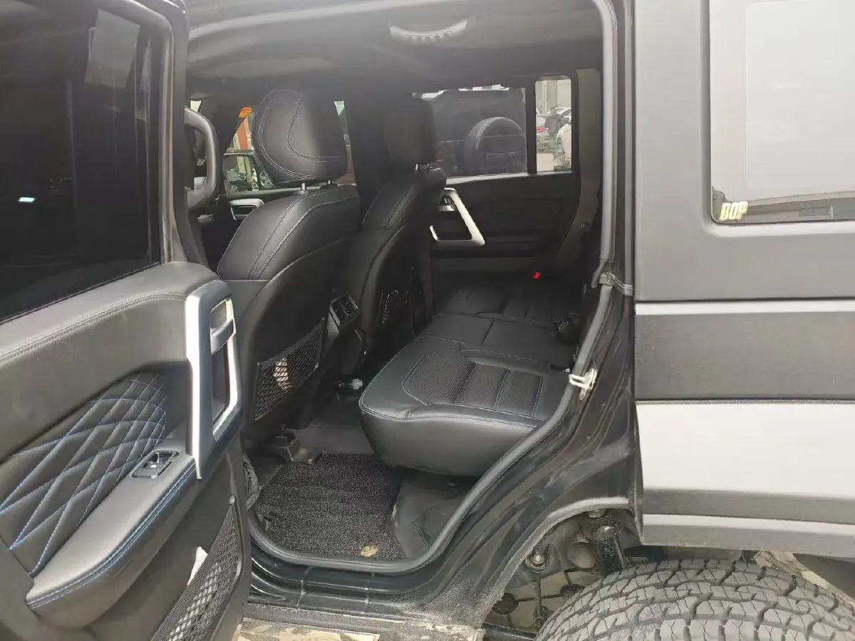 2021 Beijing BJ40 2.0T 163HP L4 8AT,autocango,china used car exporter,china ev exporter,chinese used car exporter,chinese used ev exporter