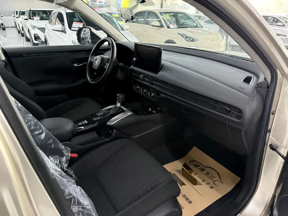 2023 Honda HR-V 1.5T 182HP L4 CVT,autocango,china used car exporter,china ev exporter,chinese used car exporter,chinese used ev exporter