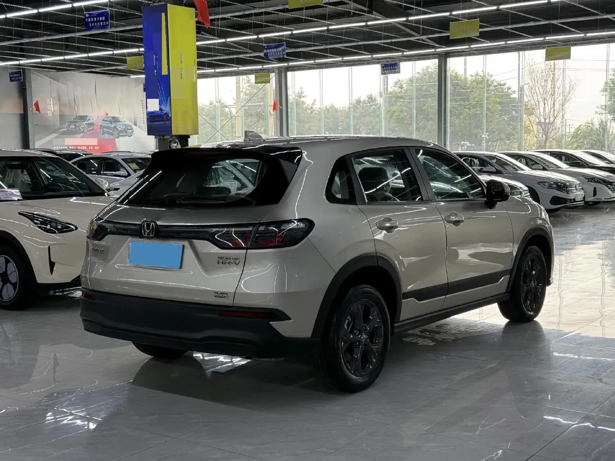 2023 Honda HR-V 1.5T 182HP L4 CVT,autocango,china used car exporter,china ev exporter,chinese used car exporter,chinese used ev exporter