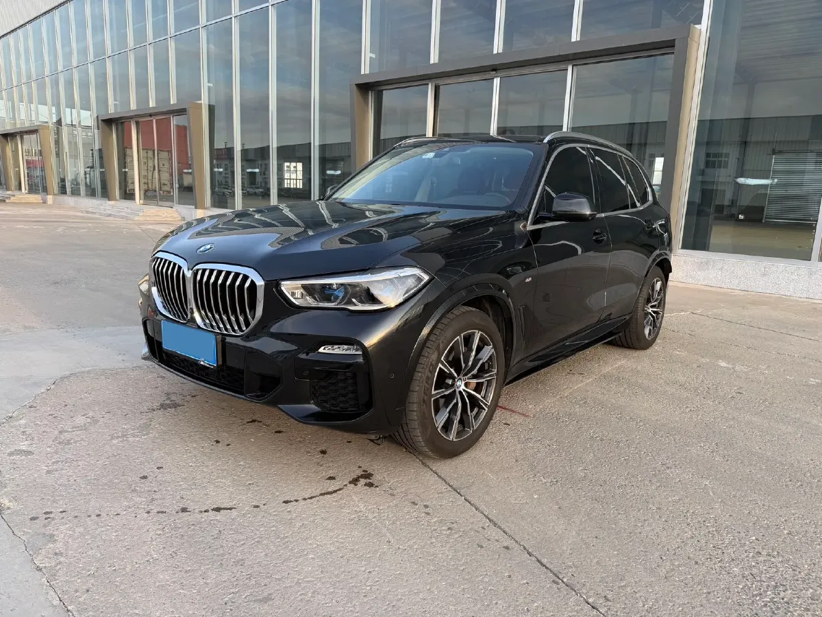 2021 BMW X5 3.0T 340HP L6 8AT,autocango,china used car exporter,china ev exporter,chinese used car exporter,chinese used ev exporter