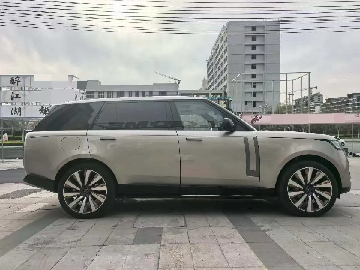 2025 Land Rover Range Rover 3.0T 400HP L6 8AT,autocango,china used car exporter,china ev exporter,chinese used car exporter,chinese used ev exporter