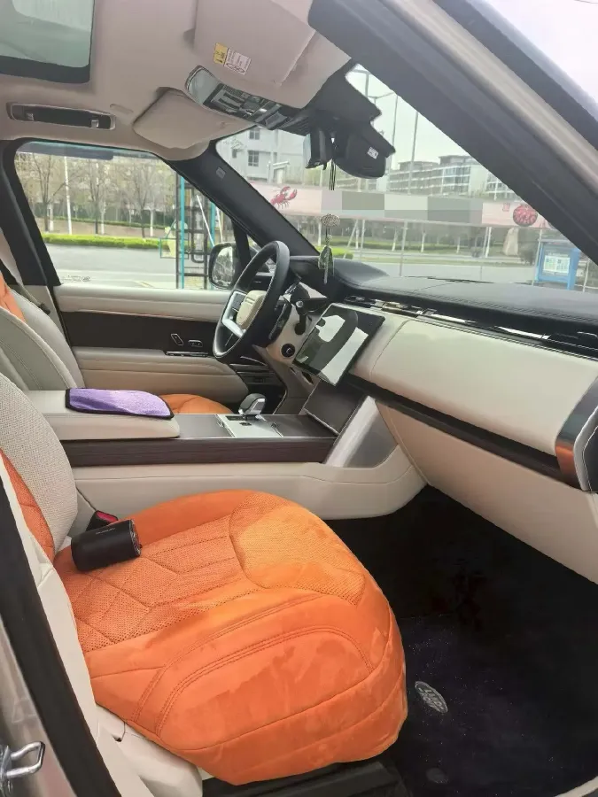 2025 Land Rover Range Rover 3.0T 400HP L6 8AT,autocango,china used car exporter,china ev exporter,chinese used car exporter,chinese used ev exporter