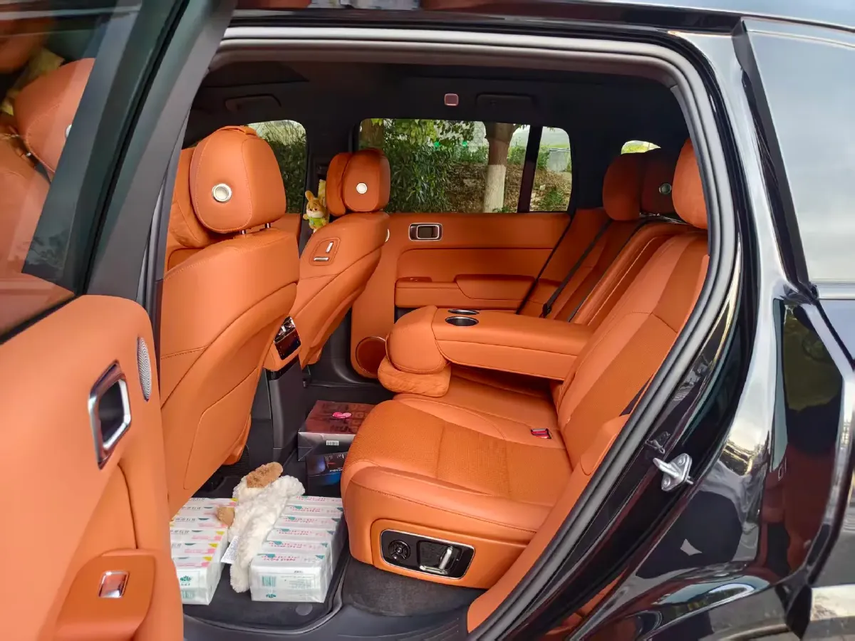 2024 Li L8 Range Extended 154HP REEV 42.8KWH,autocango,china used car exporter,china ev exporter,chinese used car exporter,chinese used ev exporter