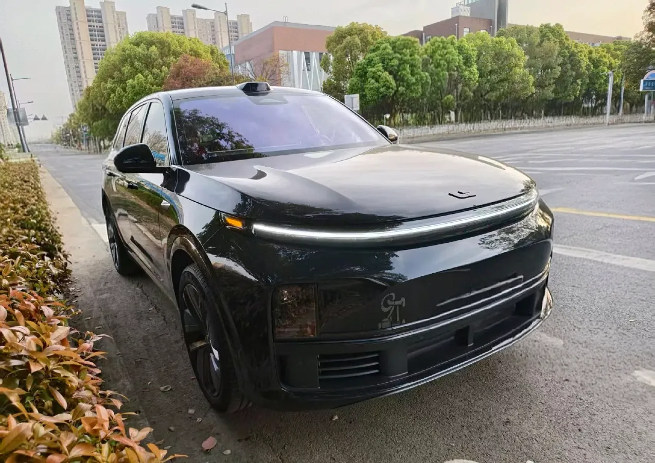 2024 Li L8 Range Extended 154HP REEV 42.8KWH,autocango,china used car exporter,china ev exporter,chinese used car exporter,chinese used ev exporter