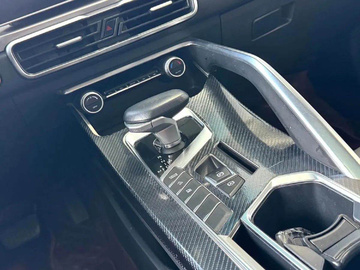 2023 Geely Coolray 1.5T 181HP L4 7DCT,autocango,china used car exporter,china ev exporter,chinese used car exporter,chinese used ev exporter