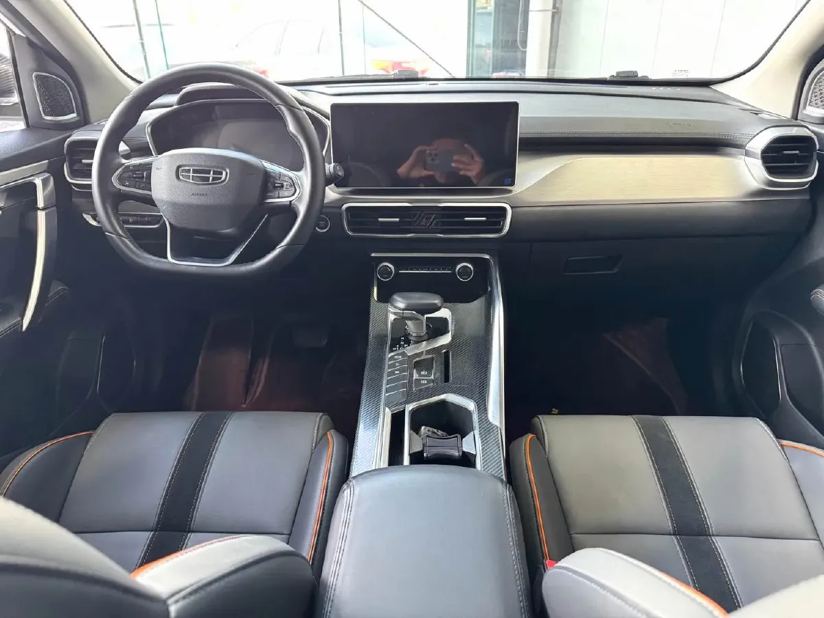 2023 Geely Coolray 1.5T 181HP L4 7DCT,autocango,china used car exporter,china ev exporter,chinese used car exporter,chinese used ev exporter