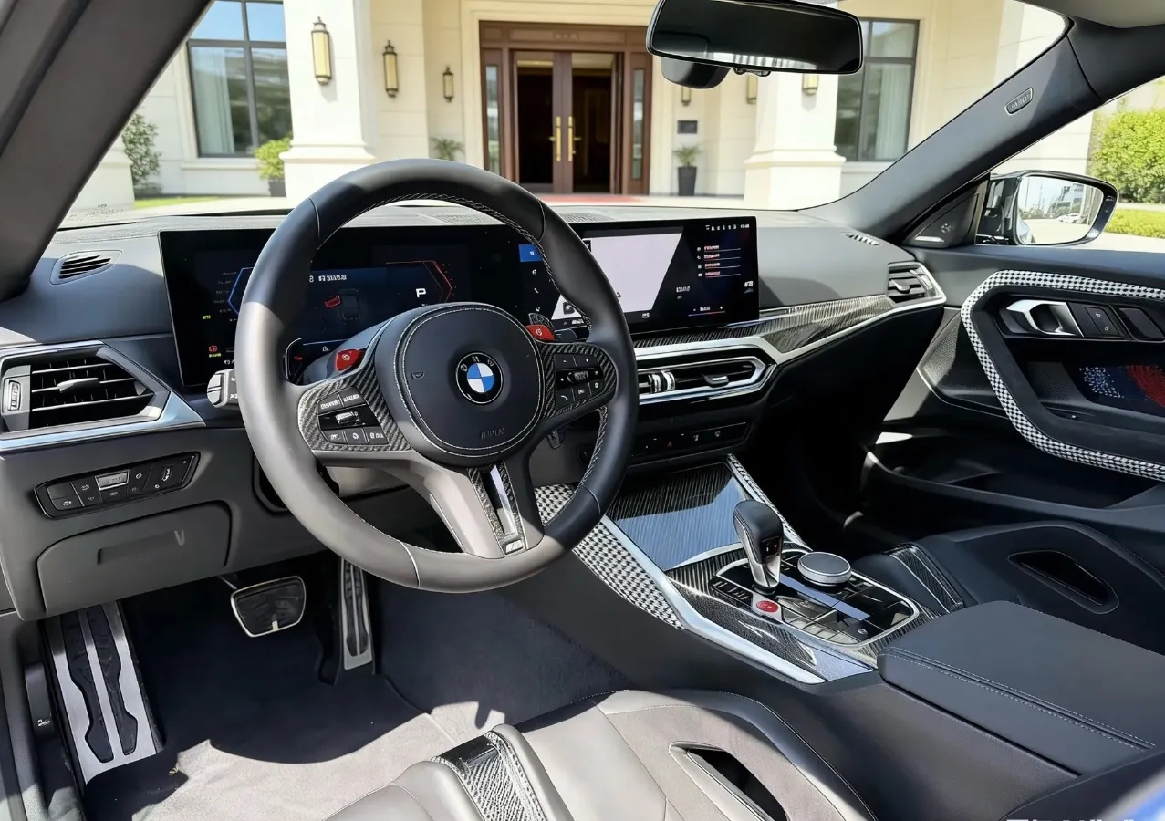 2023 BMW M2 3.0T 460HP L6 8AT,autocango,china used car exporter,china ev exporter,chinese used car exporter,chinese used ev exporter