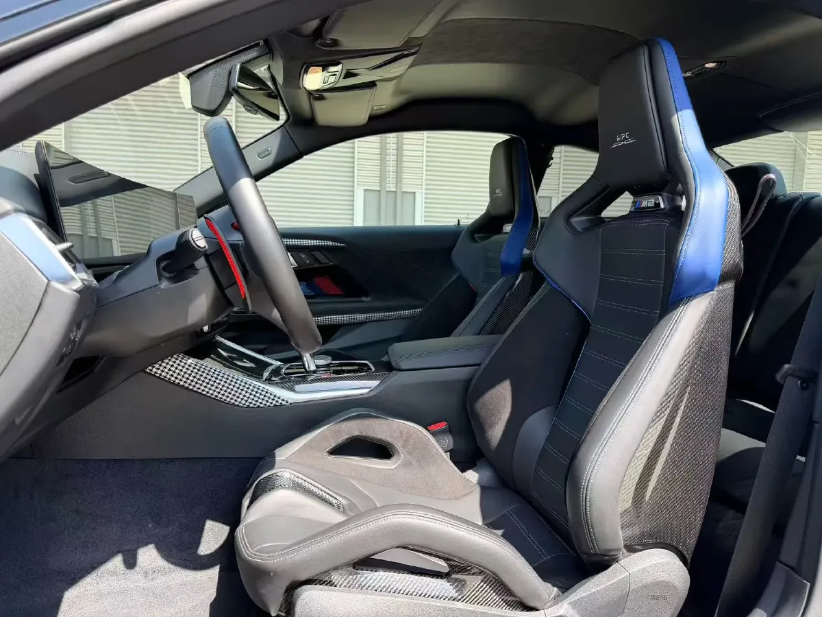 2023 BMW M2 3.0T 460HP L6 8AT,autocango,china used car exporter,china ev exporter,chinese used car exporter,chinese used ev exporter