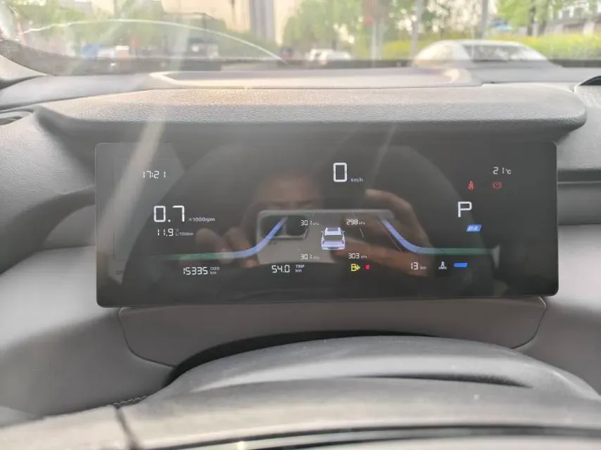 2025 Geely StarRay 1.5T 181HP L4 7DCT,autocango,china used car exporter,china ev exporter,chinese used car exporter,chinese used ev exporter