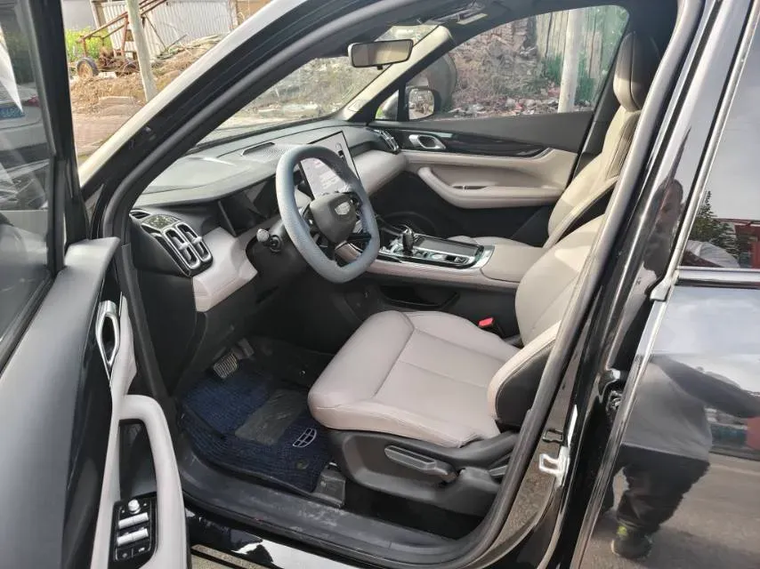 2025 Geely StarRay 1.5T 181HP L4 7DCT,autocango,china used car exporter,china ev exporter,chinese used car exporter,chinese used ev exporter