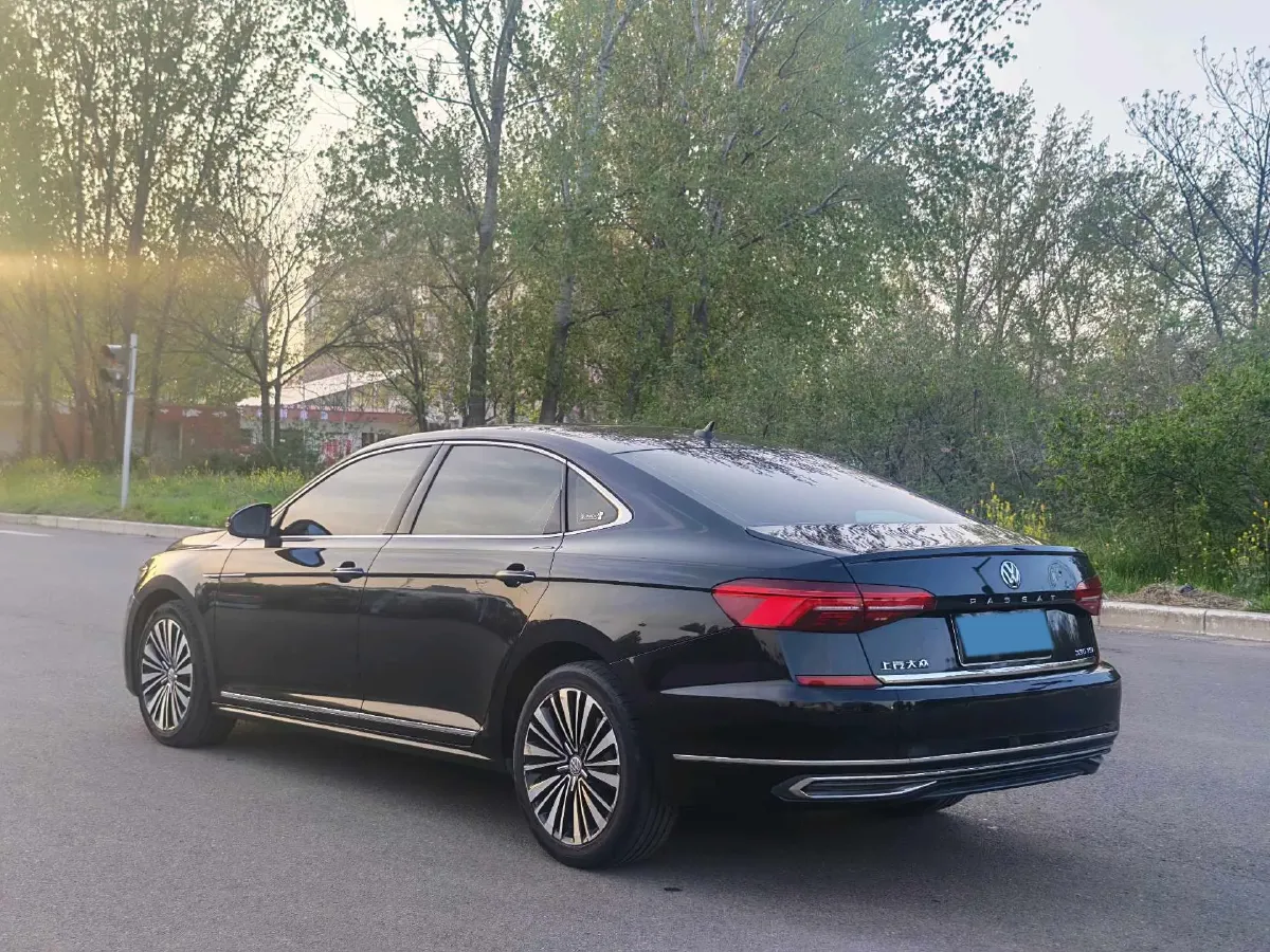 2019 Volvo V40 1.5T 152HP L4 6AT,autocango,china used car exporter,china ev exporter,chinese used car exporter,chinese used ev exporter