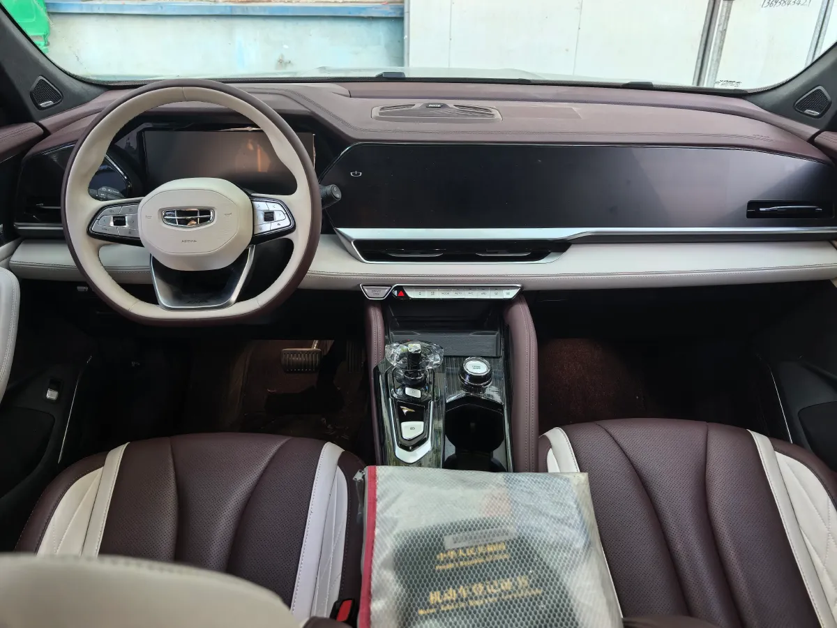2021 Geely Monjaro 2.0T 218HP L4 7DCT,autocango,china used car exporter,china ev exporter,chinese used car exporter,chinese used ev exporter