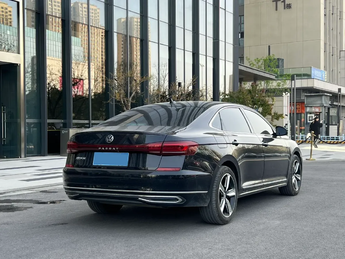 2023 Volkswagen Passat 2.0T 186HP L4 7DCT,autocango,china used car exporter,china ev exporter,chinese used car exporter,chinese used ev exporter
