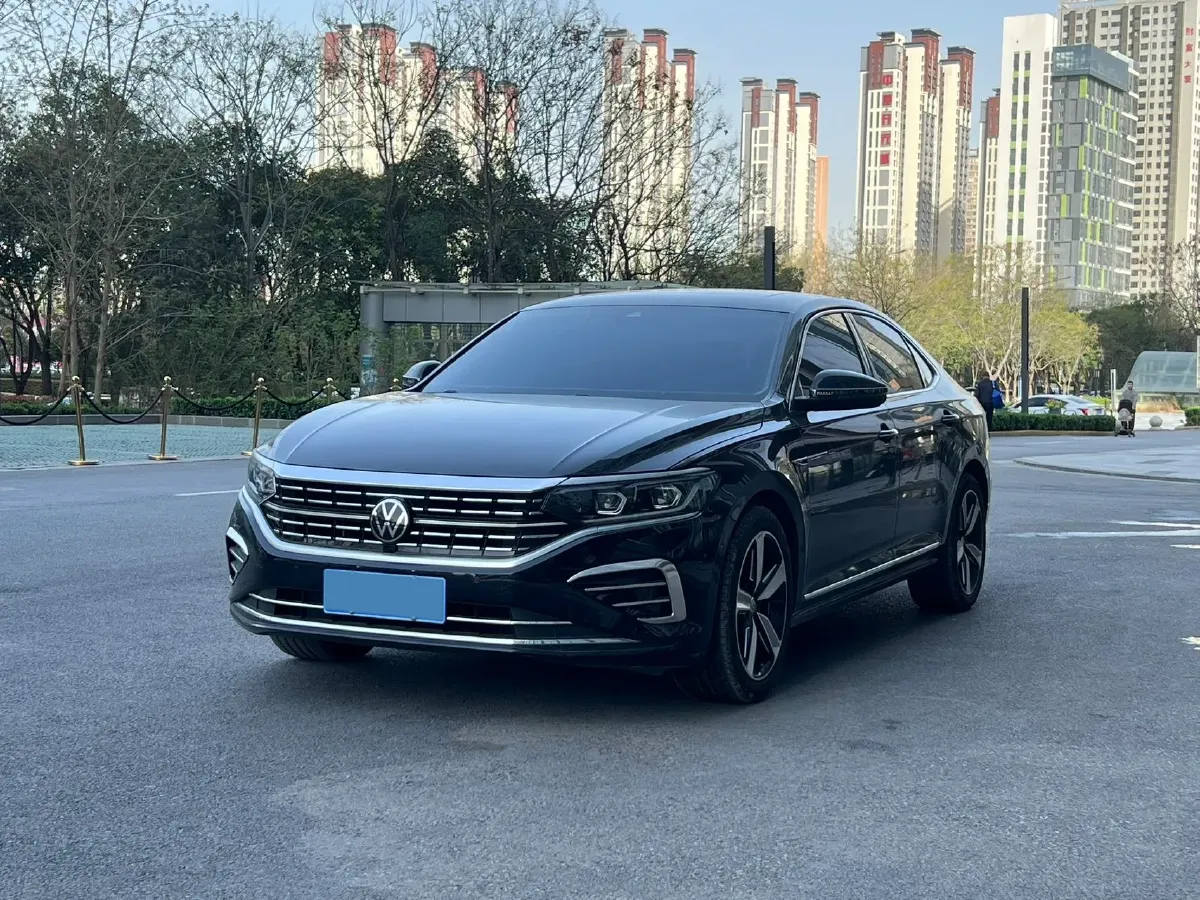 2023 Volkswagen Passat 2.0T 186HP L4 7DCT,autocango,china used car exporter,china ev exporter,chinese used car exporter,chinese used ev exporter