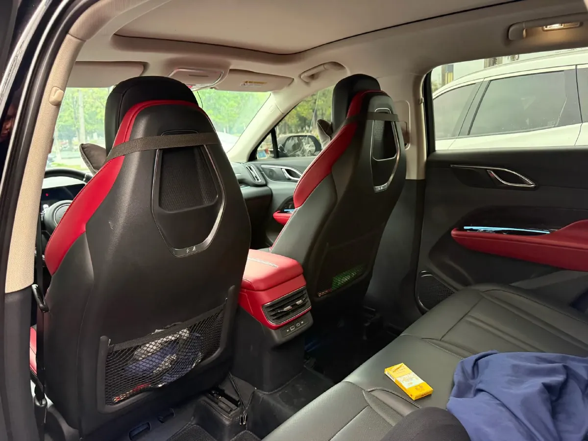 2024 HongQi HS3 1.5T 169HP L4 7DCT,autocango,china used car exporter,china ev exporter,chinese used car exporter,chinese used ev exporter