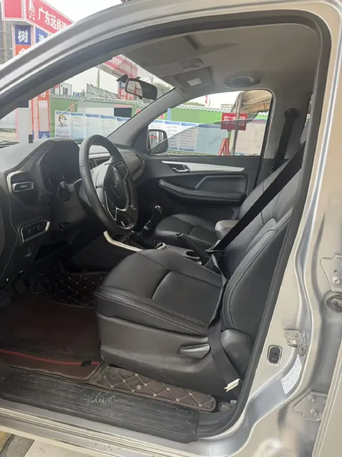 2022 Isuzu RE-MAX Jim 2.8T 120HP L4 5MT,autocango,china used car exporter,china ev exporter,chinese used car exporter,chinese used ev exporter