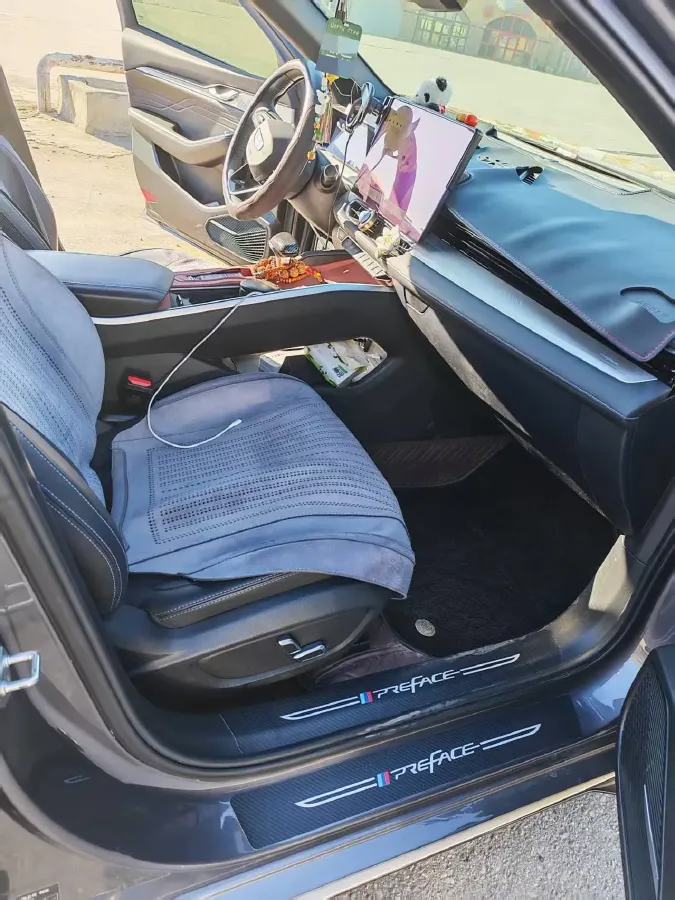 2025 Geely Preface 1.5T 181HP L4 7DCT,autocango,china used car exporter,china ev exporter,chinese used car exporter,chinese used ev exporter