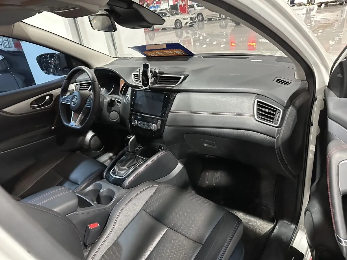 2022 Nissan Qashqai 2.0L 151HP L4 CVT,autocango,china used car exporter,china ev exporter,chinese used car exporter,chinese used ev exporter