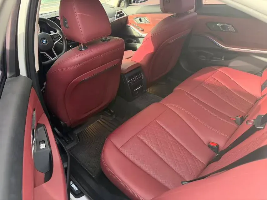 2024 BMW 3 Series 2.0T 245HP L4 8AT,autocango,china used car exporter,china ev exporter,chinese used car exporter,chinese used ev exporter