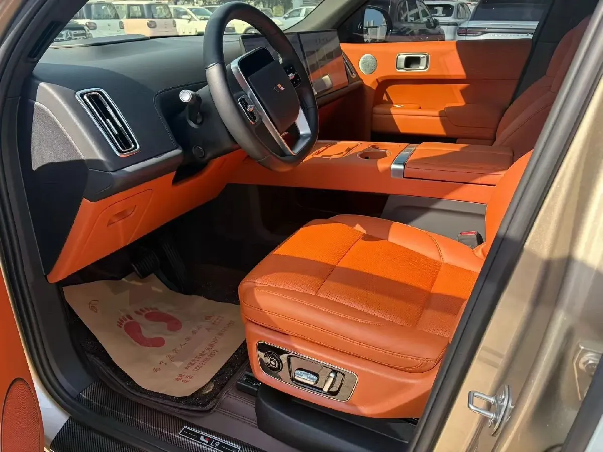 2022 Li L9 Range Extended 154HP REEV 42.6KWH,autocango,china used car exporter,china ev exporter,chinese used car exporter,chinese used ev exporter