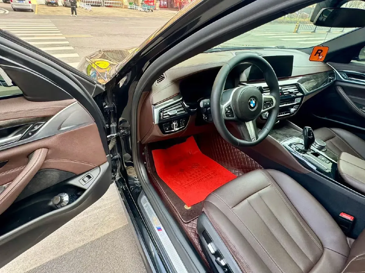 2020 BMW 5 Series 2.0T 184HP L4 8AT,autocango,china used car exporter,china ev exporter,chinese used car exporter,chinese used ev exporter