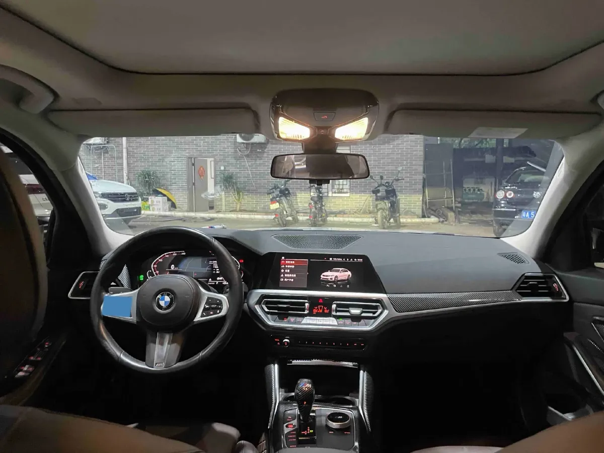 2022 BMW 3 Series 2.0T 156HP L4 8AT,autocango,china used car exporter,china ev exporter,chinese used car exporter,chinese used ev exporter
