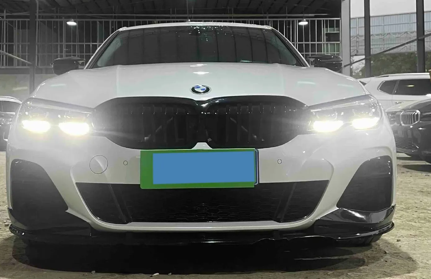 2022 BMW 3 Series 2.0T 156HP L4 8AT,autocango,china used car exporter,china ev exporter,chinese used car exporter,chinese used ev exporter