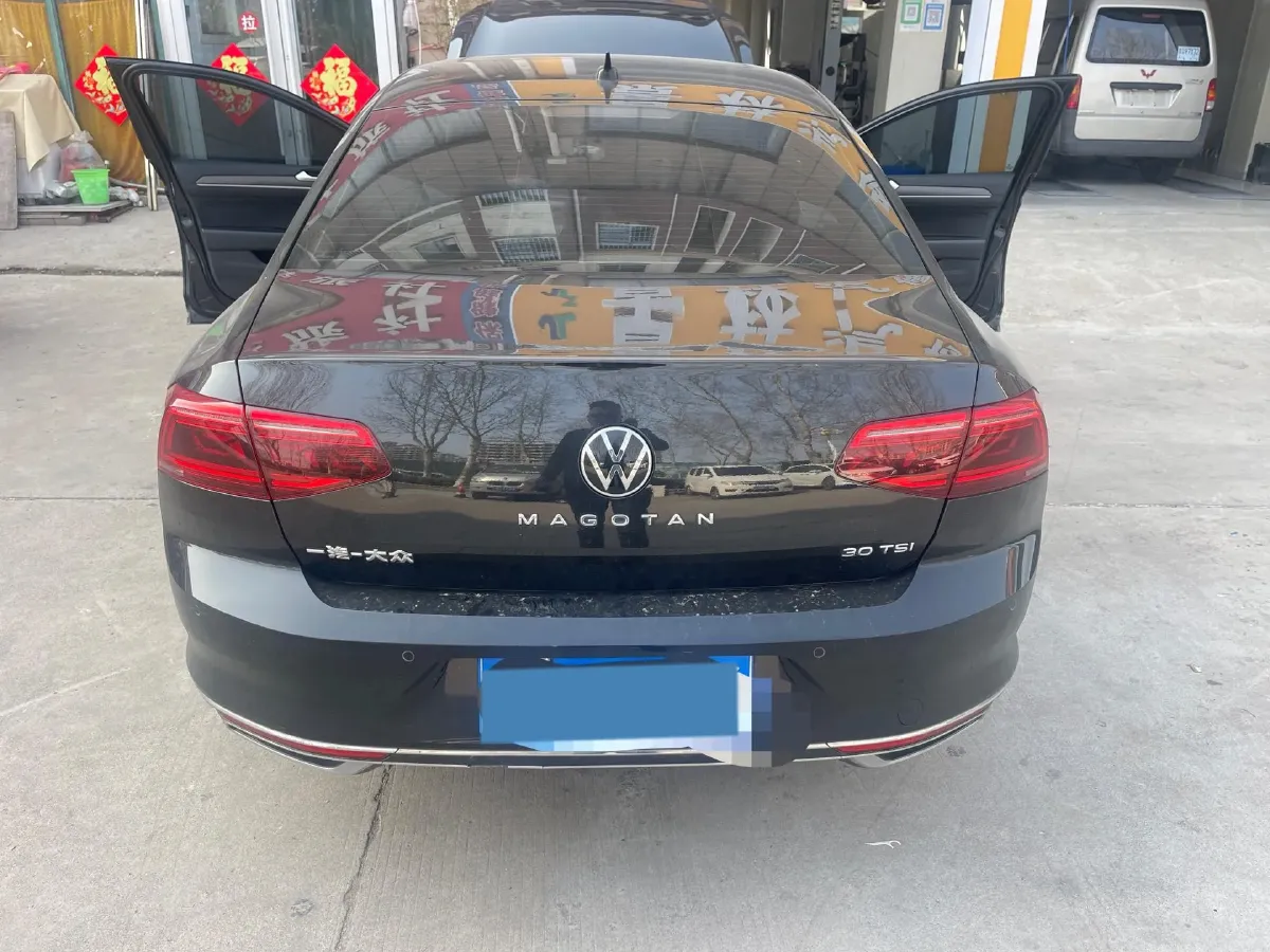 2020 Volkswagen Magotan 2.0T 186HP L4 7DCT,autocango,china used car exporter,china ev exporter,chinese used car exporter,chinese used ev exporter