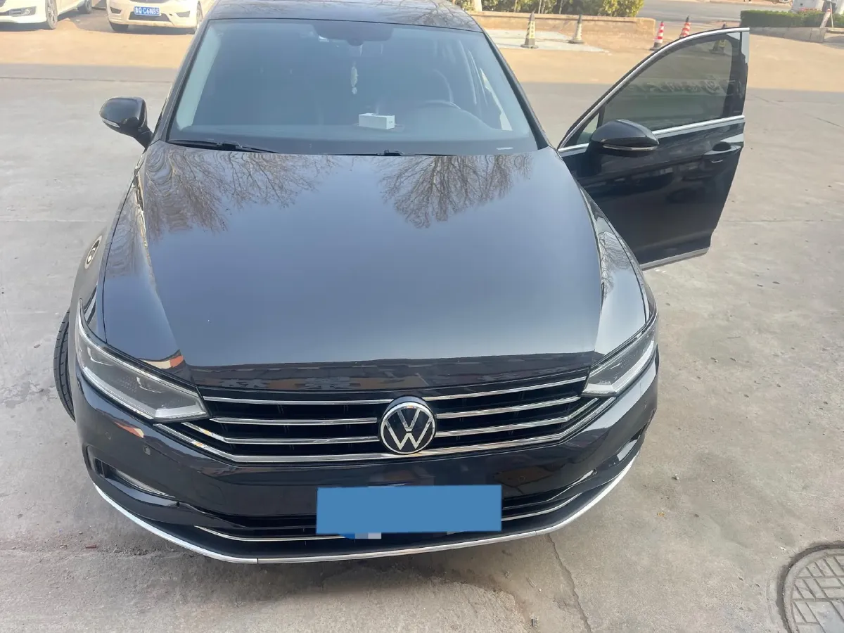 2020 Volkswagen Magotan 2.0T 186HP L4 7DCT,autocango,china used car exporter,china ev exporter,chinese used car exporter,chinese used ev exporter