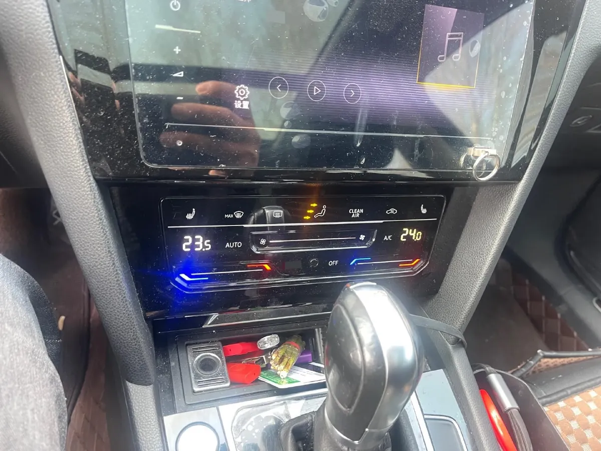 2020 Volkswagen Magotan 2.0T 186HP L4 7DCT,autocango,china used car exporter,china ev exporter,chinese used car exporter,chinese used ev exporter