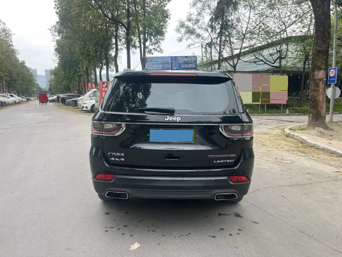 2018 Jeep Commander 2.0T 265HP L4 9AT,autocango,china used car exporter,china ev exporter,chinese used car exporter,chinese used ev exporter