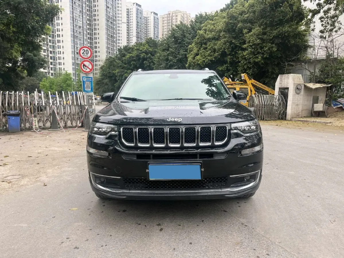 2018 Jeep Commander 2.0T 265HP L4 9AT,autocango,china used car exporter,china ev exporter,chinese used car exporter,chinese used ev exporter