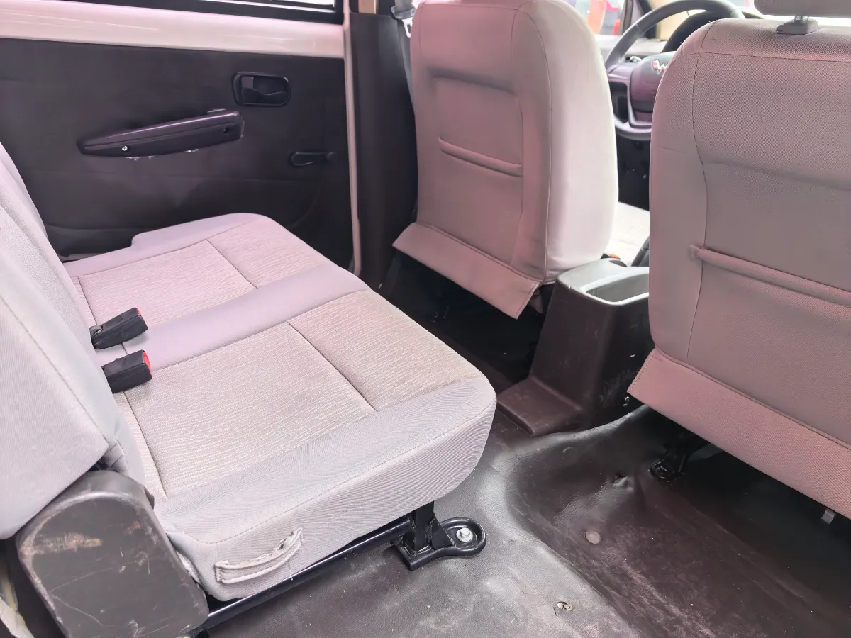 2018 WuLing HongGuang 1.5L 105HP L4 5MT,autocango,china used car exporter,china ev exporter,chinese used car exporter,chinese used ev exporter
