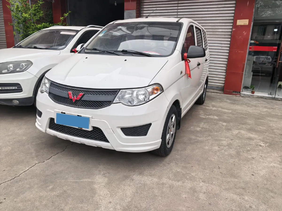 2018 WuLing HongGuang 1.5L 105HP L4 5MT,autocango,china used car exporter,china ev exporter,chinese used car exporter,chinese used ev exporter