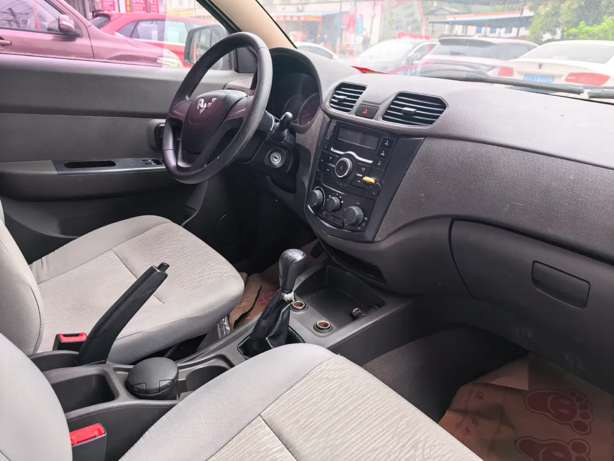 2018 WuLing HongGuang 1.5L 105HP L4 5MT,autocango,china used car exporter,china ev exporter,chinese used car exporter,chinese used ev exporter