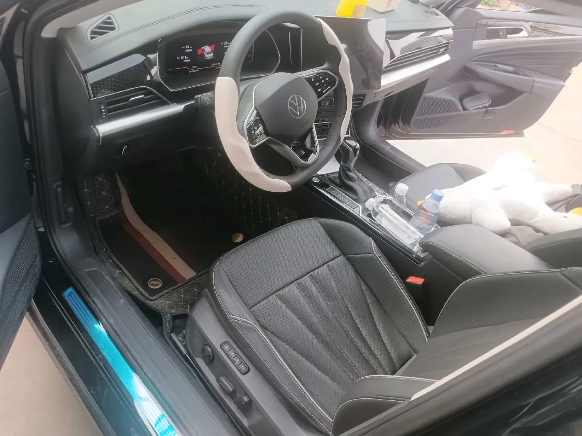 2024 Volkswagen Passat 2.0T 186HP L4 7DCT,autocango,china used car exporter,china ev exporter,chinese used car exporter,chinese used ev exporter