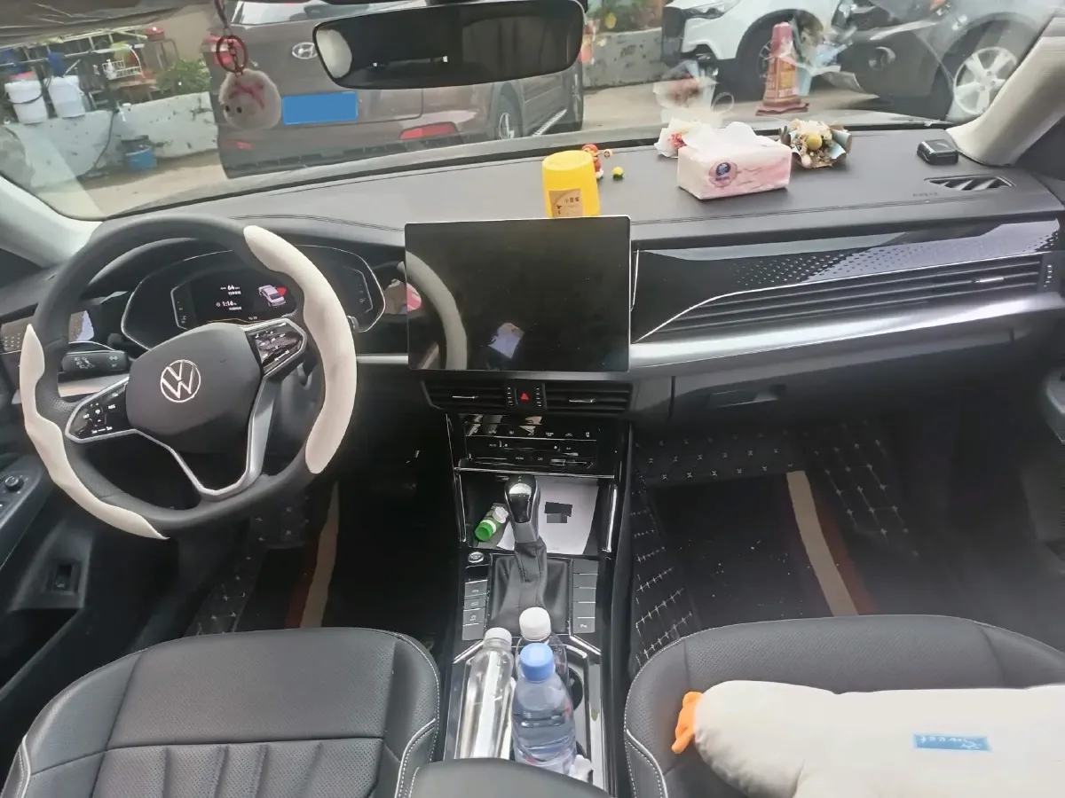 2024 Volkswagen Passat 2.0T 186HP L4 7DCT,autocango,china used car exporter,china ev exporter,chinese used car exporter,chinese used ev exporter