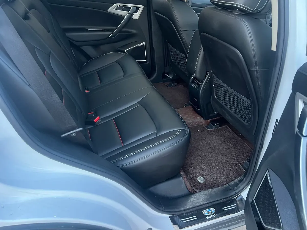 2020 Roewe i6 1.5T 169HP L4 7DCT,autocango,china used car exporter,china ev exporter,chinese used car exporter,chinese used ev exporter