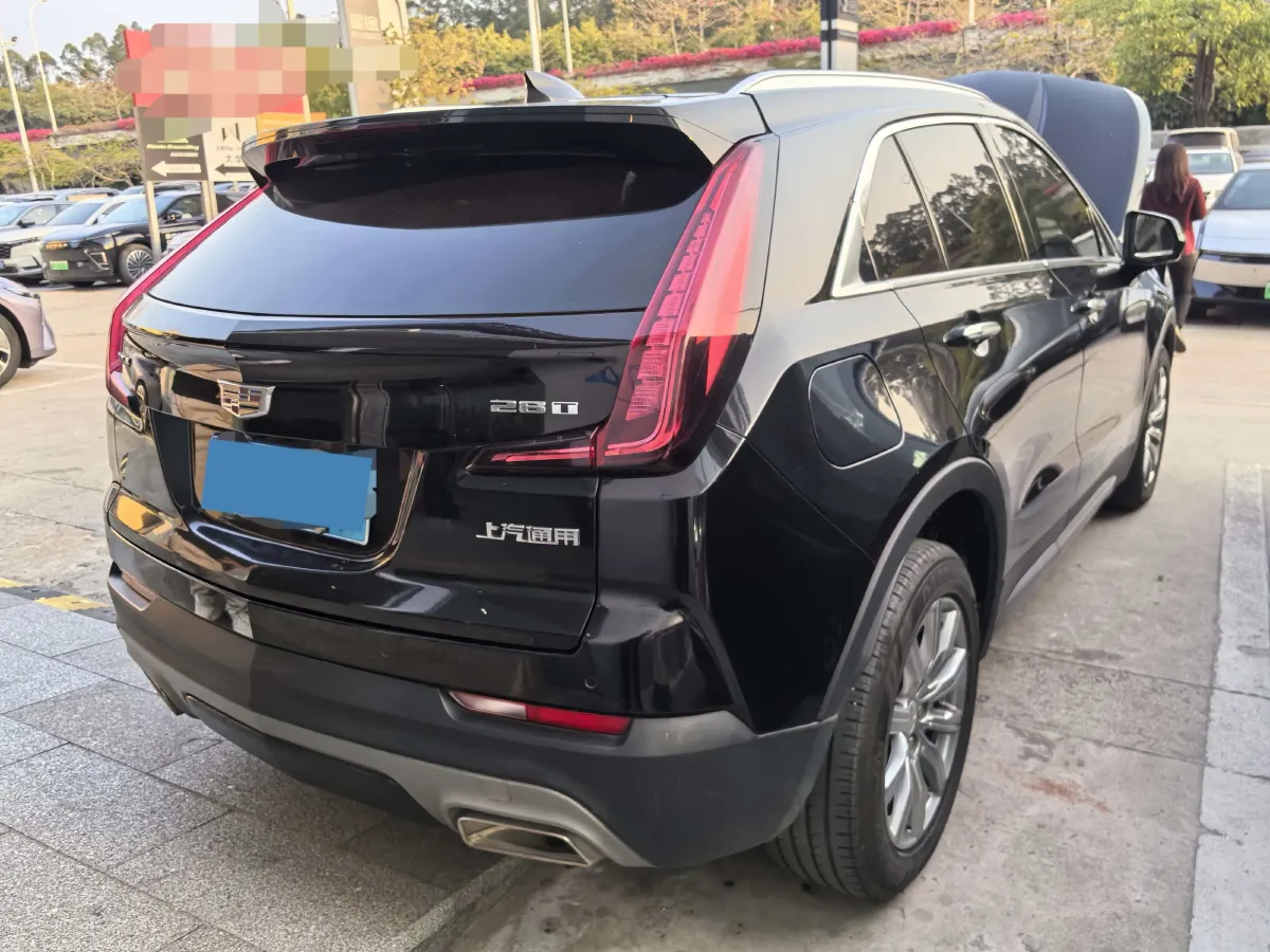 2021 Cadillac XT4 2.0T 237HP L4 9AT,autocango,china used car exporter,china ev exporter,chinese used car exporter,chinese used ev exporter