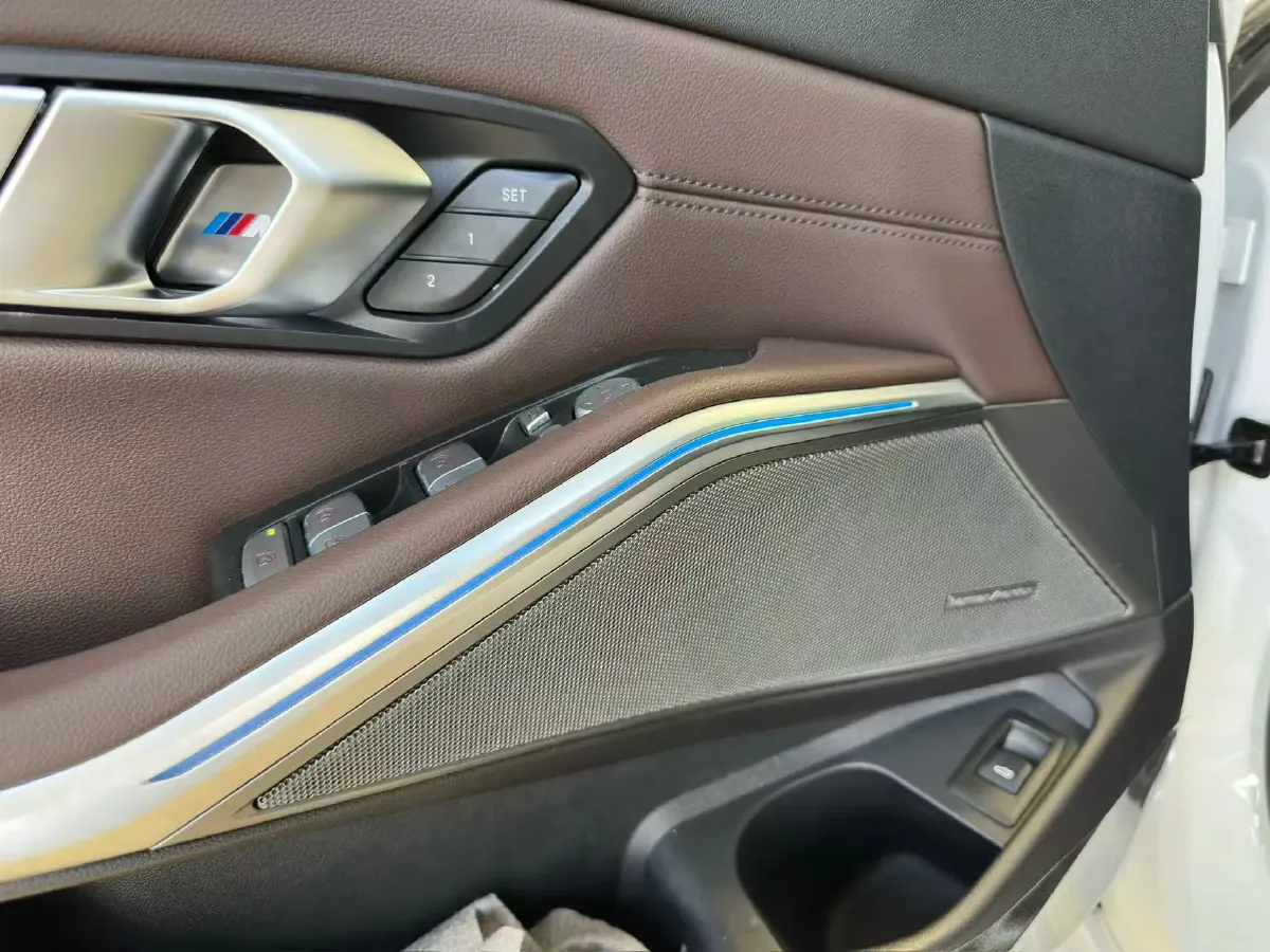 2025 BMW 3 Series 2.0T 245HP L4 8AT,autocango,china used car exporter,china ev exporter,chinese used car exporter,chinese used ev exporter